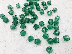 Бусины пришивные граненые акриловые, d 9-10 мм, тёмно-зелёный