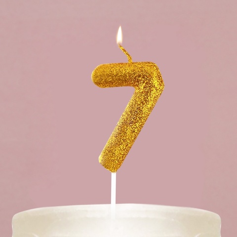 Свеча-цифра в торт блестящая «7», золото, 4 х 10 см