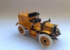 Lessner Type 1 postal van 1905 St. Petersburg Russia Handmade workshop 1:43