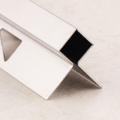 Профиль из нержавеющей стали SB020-10H глянец 2700 мм