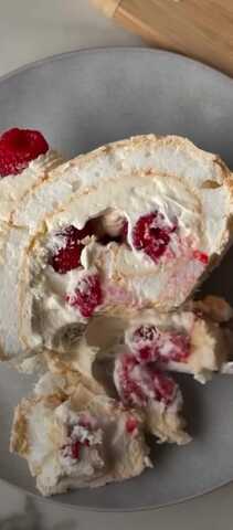 Меренговый рулет