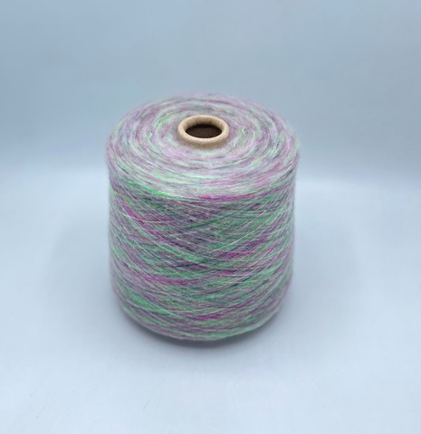 Бобинная пряжа,2200м,Pannetto multicilor, 65% Меринос, 35%Полиамид,Клевер,37070