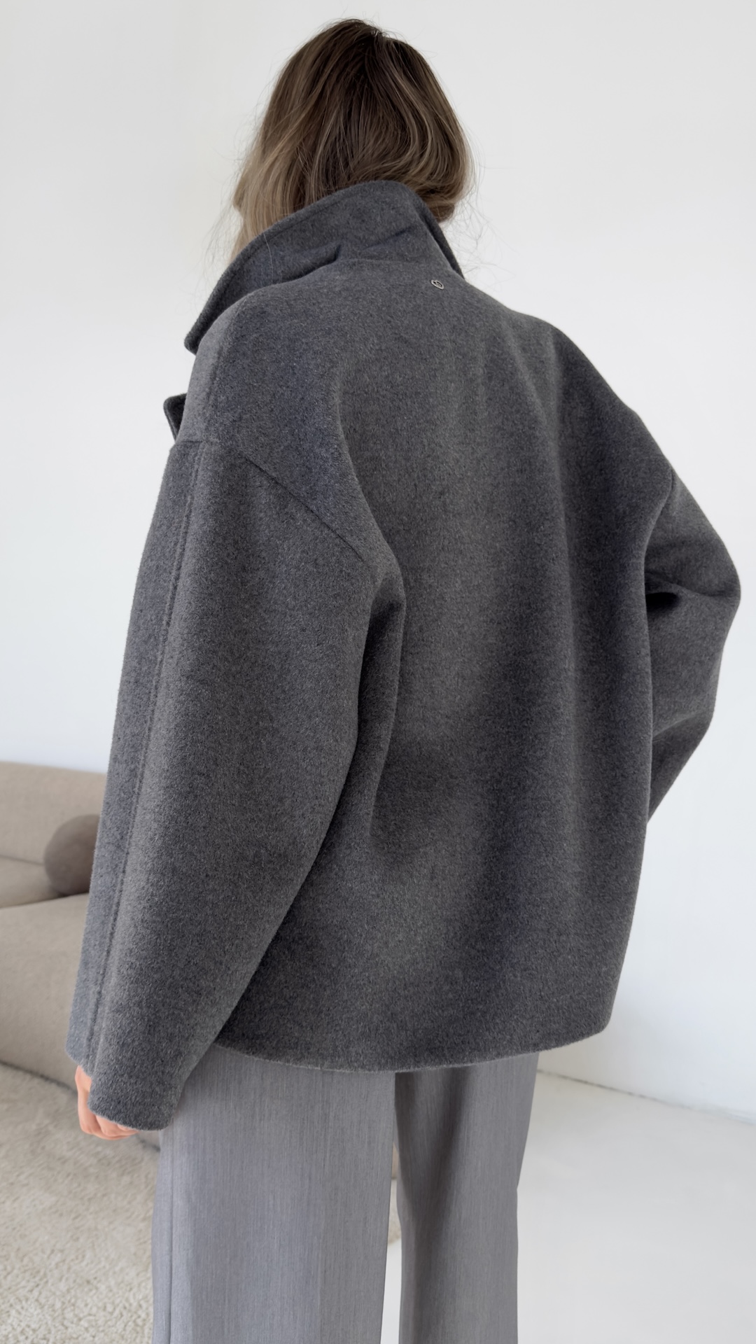 Пальто из смесовой шерсти с английским воротником