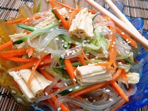Салат с фунчозой по-корейски - пошаговый рецепт с фото, ингредиенты, как приготовить