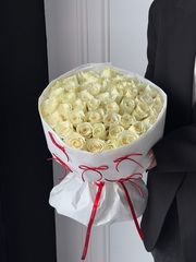 Моно букет из одноголовых роз 45 шт