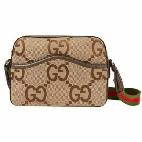 Сумка-мессенджер Gucci с мотивом Jumbo GG