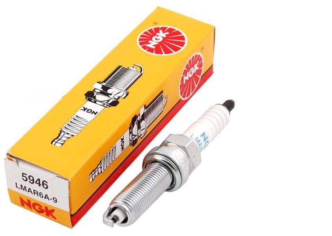 Свеча зажигания NGK LMAR6A-9 (5946)
