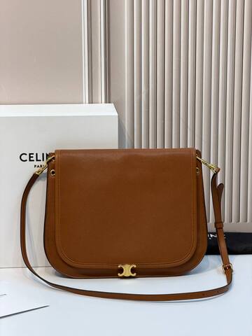 Сумка CELINE SOFT TRIOMPHE BESACE IN SUPPLE SHINY LAMBSKIN