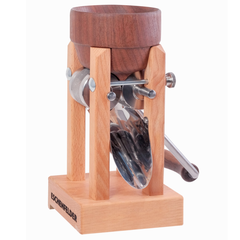 Зернодавилка ручная Walnut Eschenfelder настольная