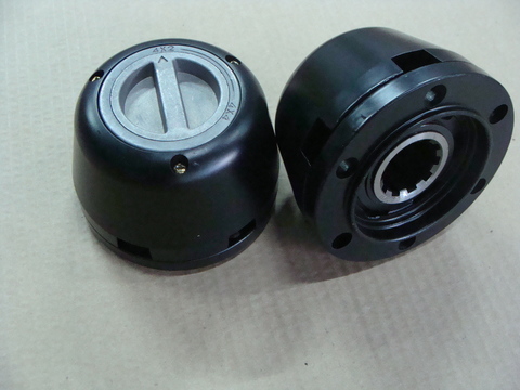 Муфта отключения колес УАЗ (2 шт.) Трофи с колпаком