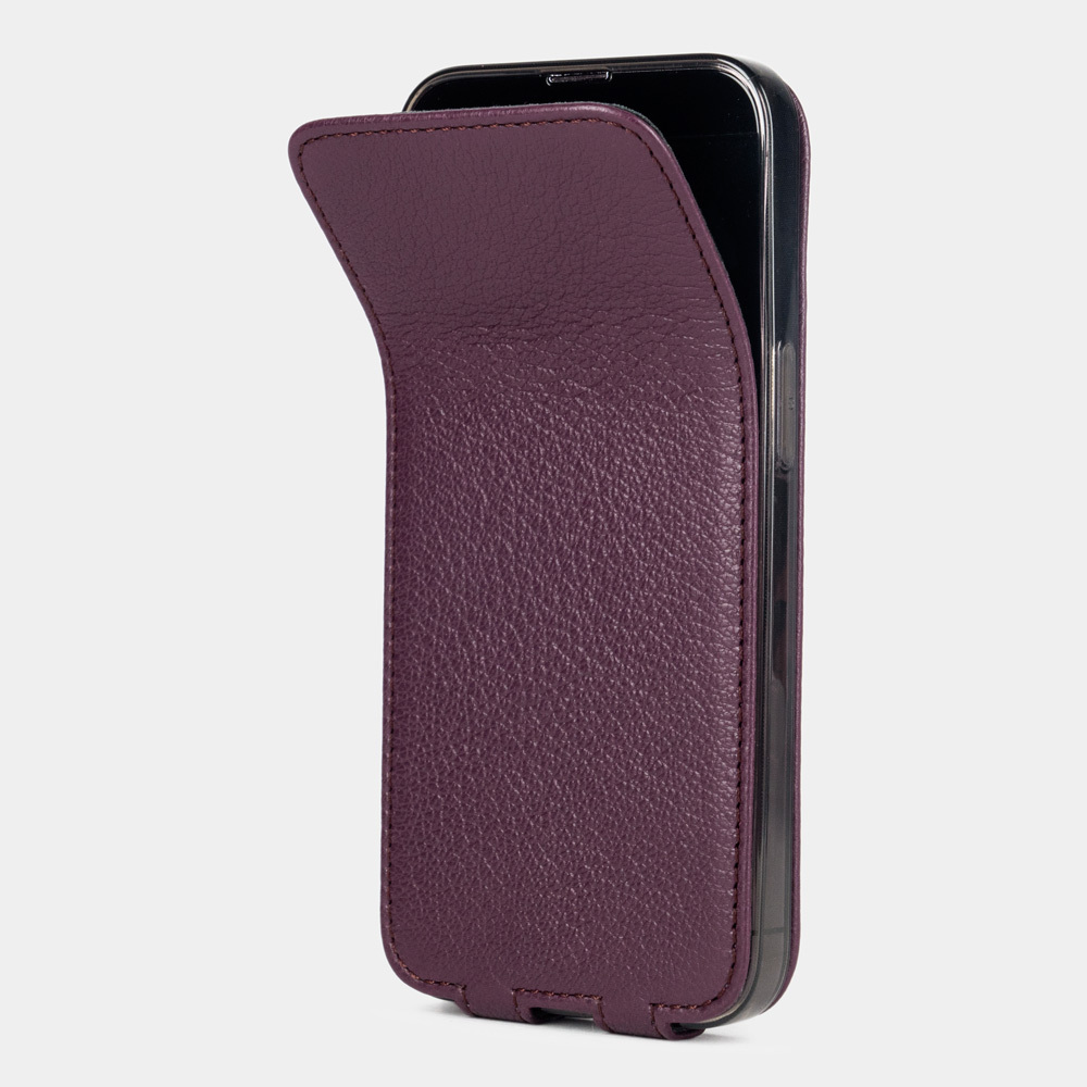 Чехол кожаный для iPhone 13 Pro фиолетового цвета
