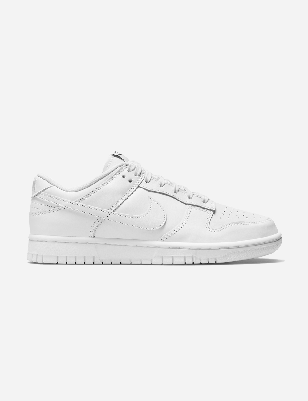 Nike Dunk Low Triple White по самой выгодной цене