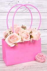 Сумка для цветов влагостойкая, Тиснение квадрат, Малиновый, 22*13,5*10,5 см (Д*В*Ш), 1 шт.