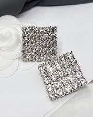 sergi-klipsy-kvadrat-alexandra-rich-s-kristallami-swarovski