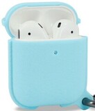 Силиконовый чехол с фактурой кожи с карабином для AirPods 1, 2 (Светло-голубой / sky blue)