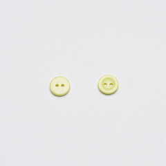 Пуговицы/пластик на прокол/ВАХ2Н св.жёлтый