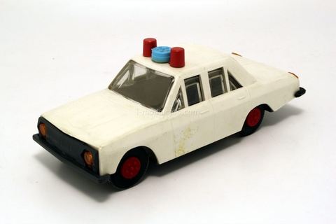 GAZ-24 Volga GAI Police plastic white. Ak-Tilek (Bishkek) 1:32