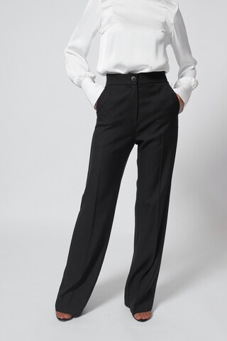 БРЮКИ КЛАССИКА С ОКАНТОВКОЙ И КАРМАНАМИ