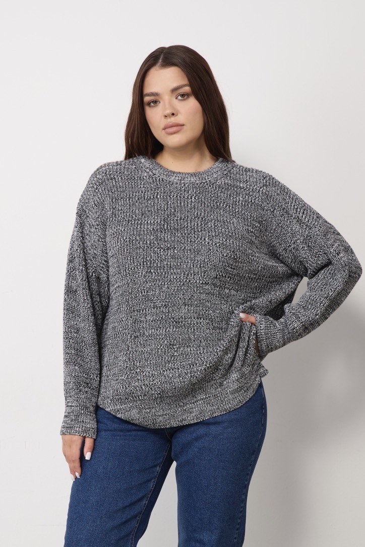 Джемпер вязаный с разрезами, черно-белый