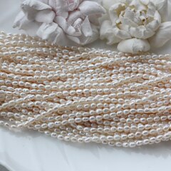 Жемчуг натуральный речной, рис, 4,4-4,8 мм, 1 нить, Ж019