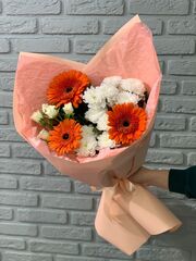 Букет цветов Оранжевый микс с герберами