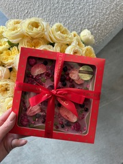 Шоколад ручной работы "Ягодный бум"