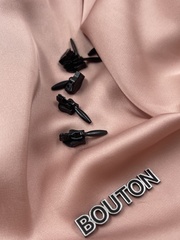 Бегунок черный (собачка) тип 2 для потайной молнии