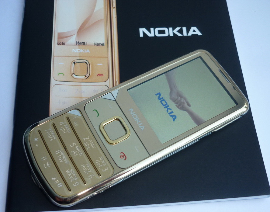 Купить 6700 оригинал. Nokia 6700 Classic Gold. Nokia 6700 золотой. Nokia 6700 Classic Gold Edition. Нокиа 6700 Классик Голд.