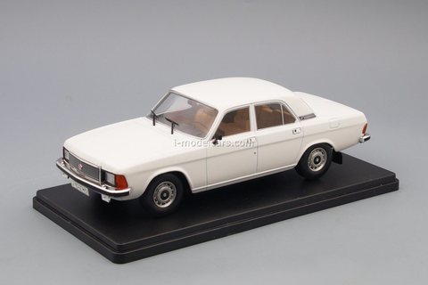 GAZ-3102 Volga white 1:24 Legendary Soviet cars Hachette #45