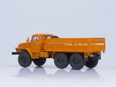 Ural-4320 board with awning orange-beige AutoHistory 1:43