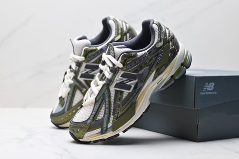 New Balance 1906 A 'Olive Juice Sea Salt' 