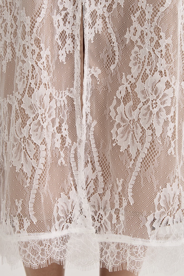 Юбка-карандаш из гипюра, молочный