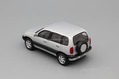 VAZ-2123 Niva Chevrolet Lada silver Cararama 1:43