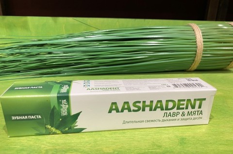 Зубная паста Лавр/Мята AASHA HERBALS 100мл