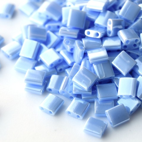 TL-0446 Opaque Light Periwinkle Luster