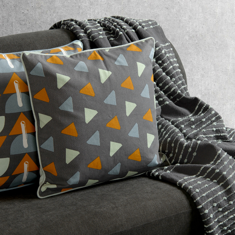 Чехол для подушки с дизайнерским принтом Triangles из коллекции Wild, 45х45 см