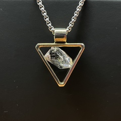 Подвеска с Петролеум кварцем