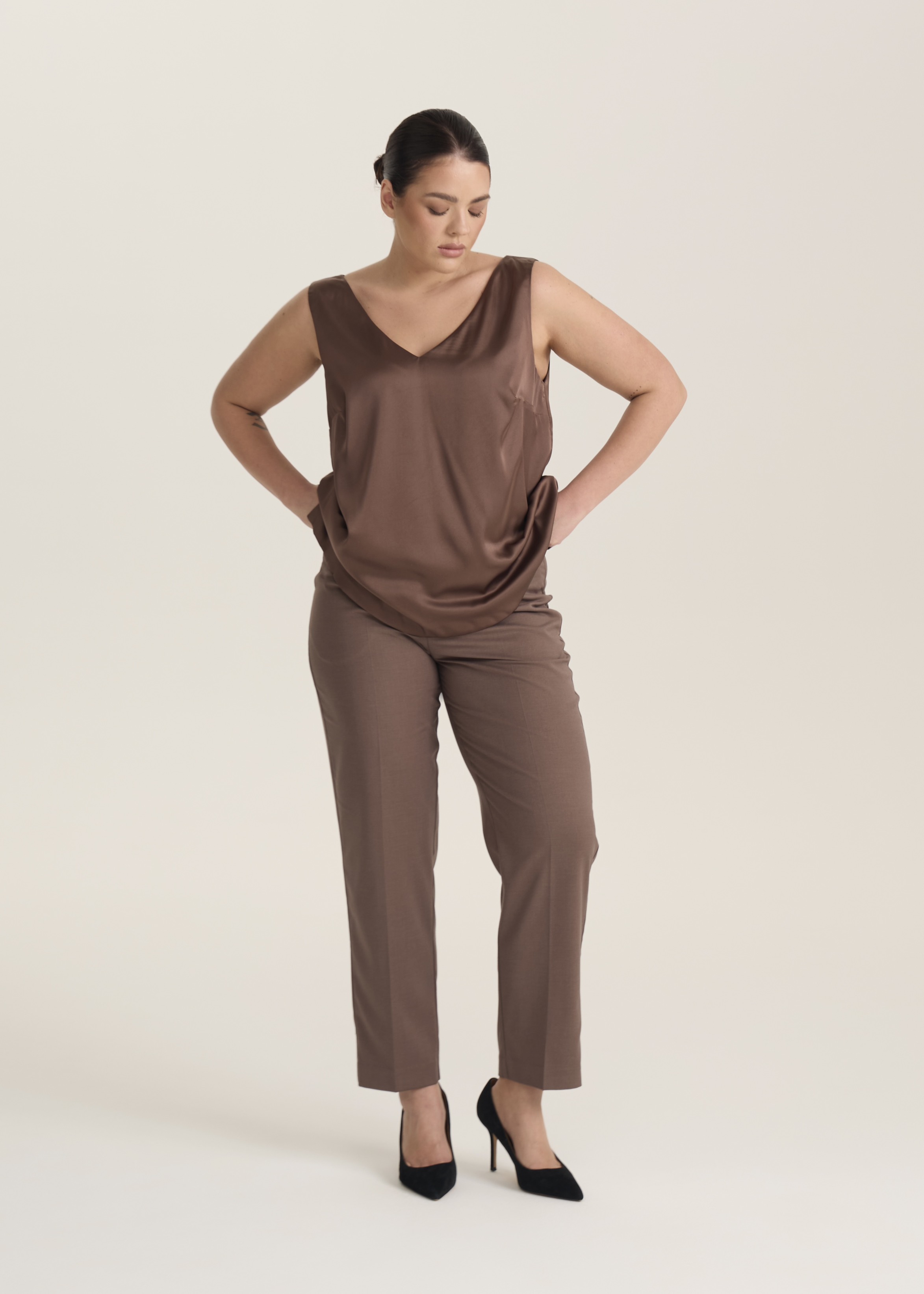 Брюки классические, мокко