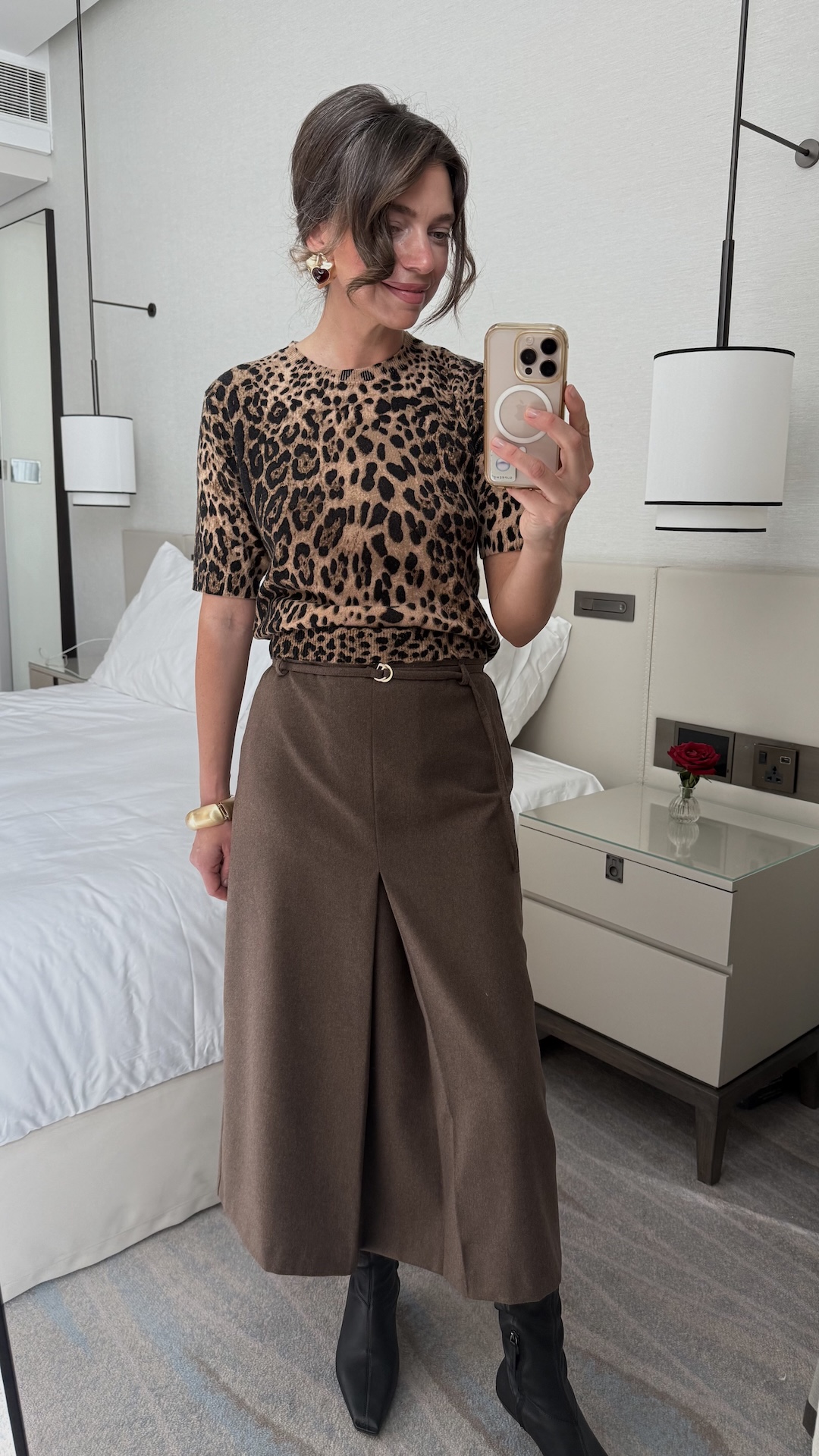 Джемпер из чистой мягкой шерсти с леопардовым рисунком