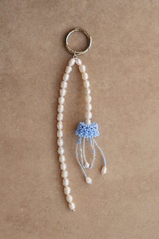 Брелок Медуза, бисер и речной жемчуг