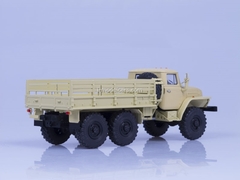 Ural-4320 board with awning beige AutoHistory 1:43