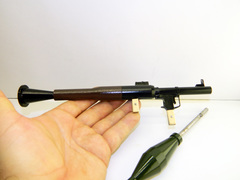 Russian RPG-7 scale model