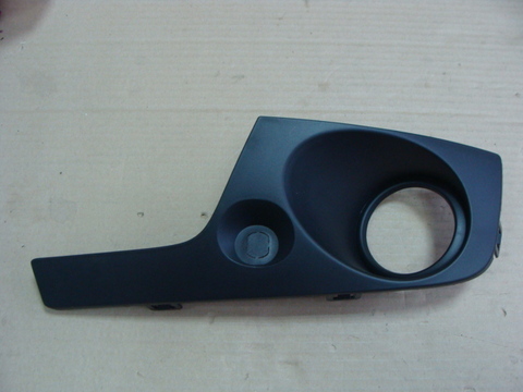 Вставка переднего бампера левая под птф  Geely Х7 до 2016г