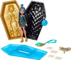 Игровой набор с куклой Монстер Хай Клео де Нил с с драгоценными камнями, татуировками и ожерельем