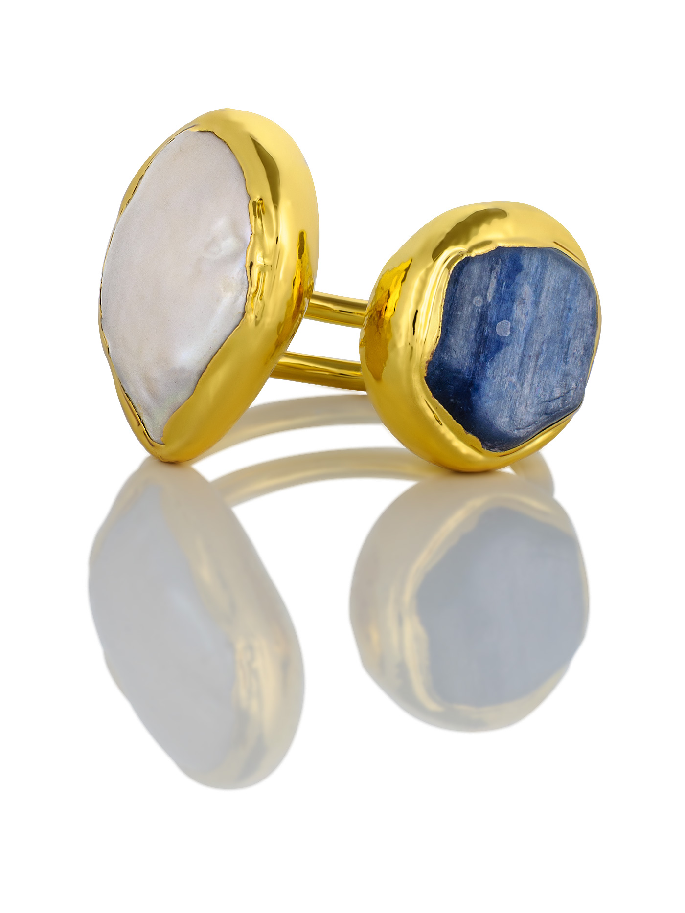 Кольцо с кианитом и речным барочным жемчугом