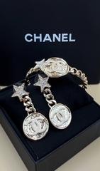 Браслет-манжета STAR by CHANEL цвет шампань