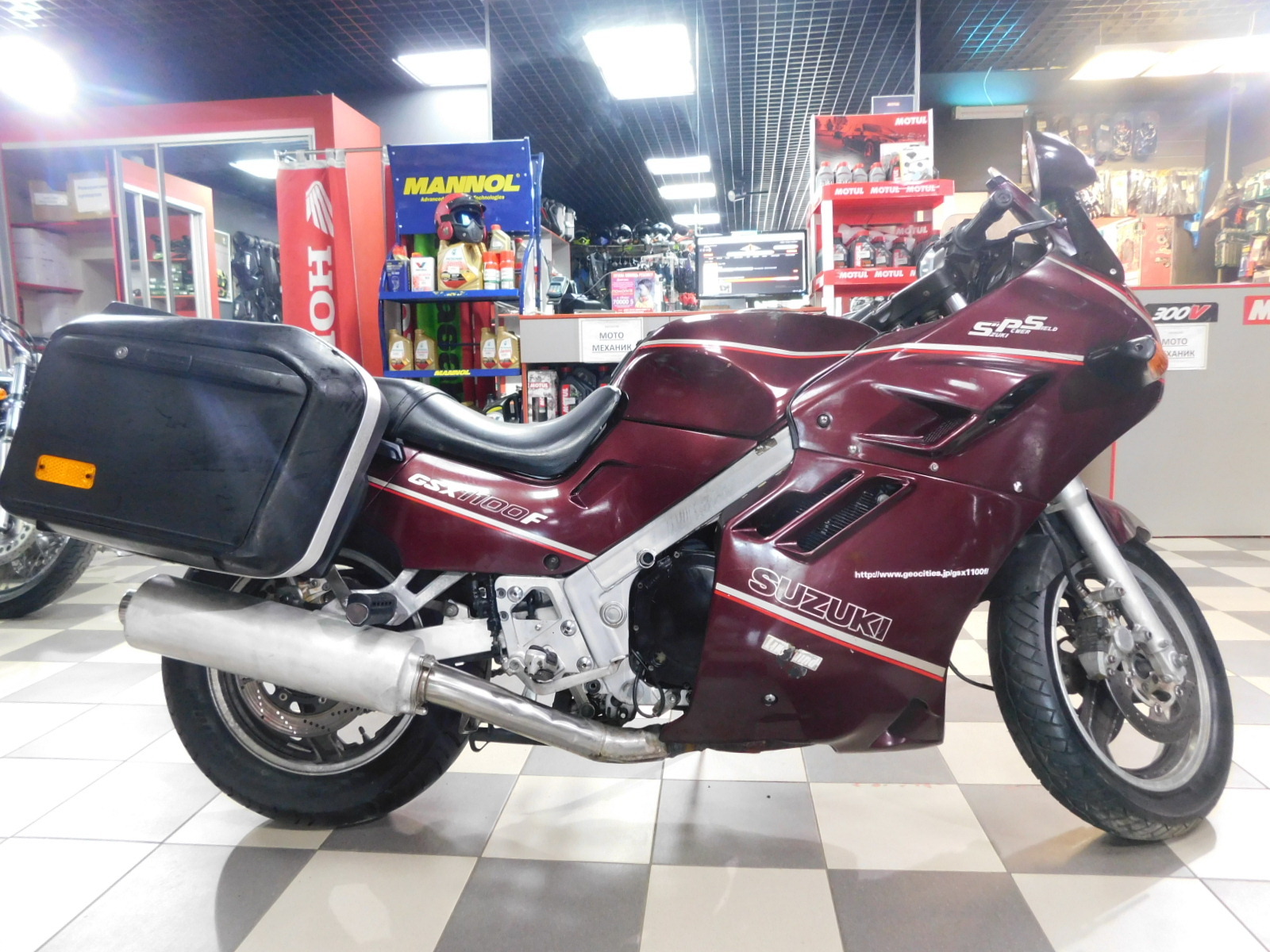 Suzuki GSX 1100f