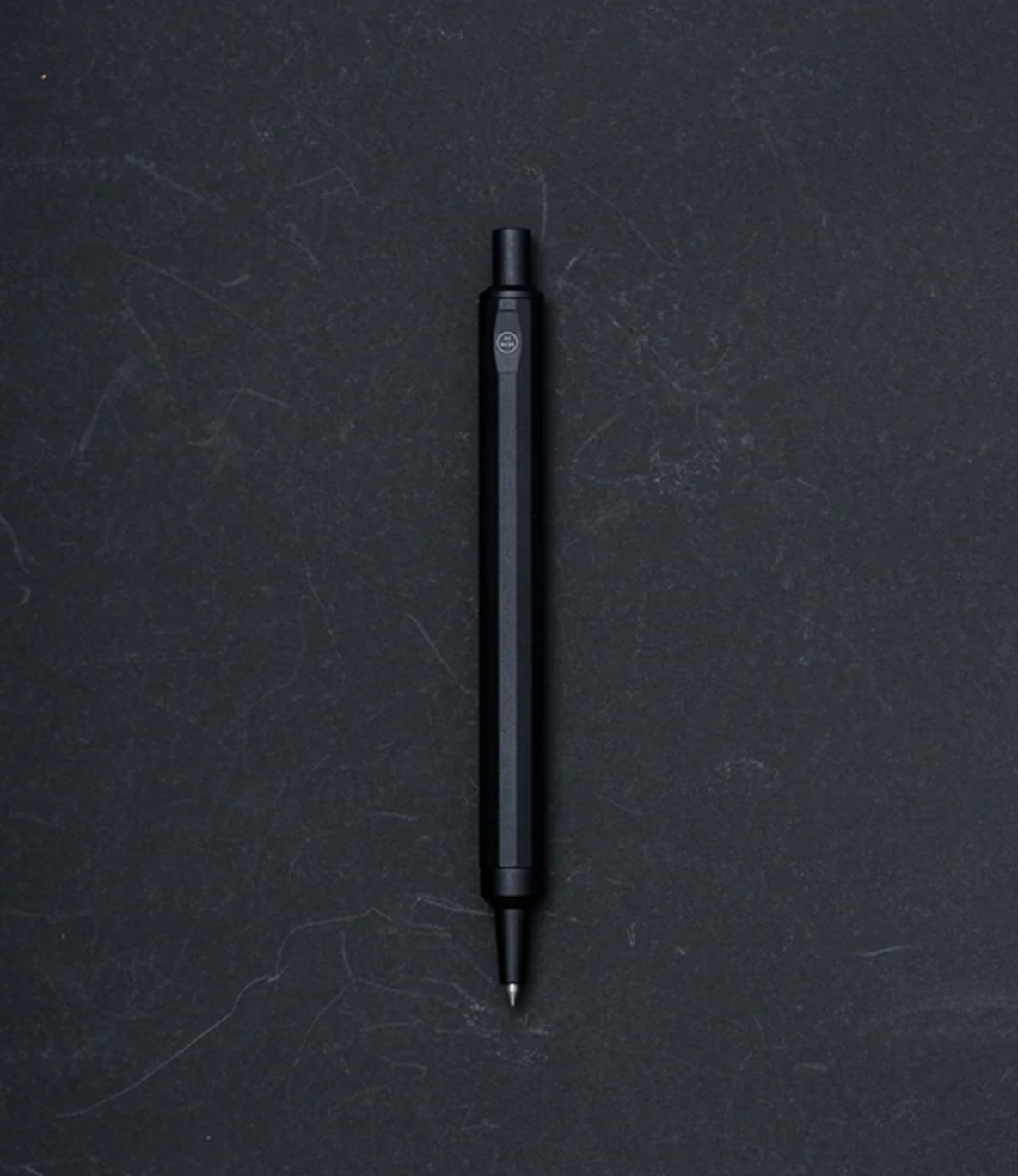 HMM Ballpoint Black — ручка из алюминия