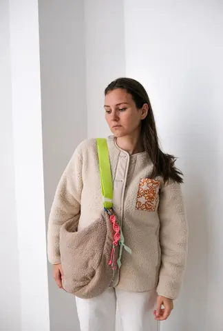 Сумка Aika Bags Долька Макси из барашков халва с неоном