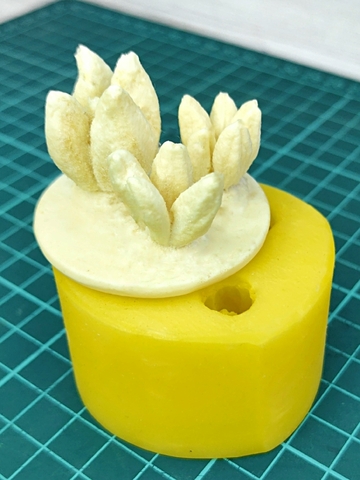 Вайнер силиконовый серединка Пиона 3,5х5,5х5,7см